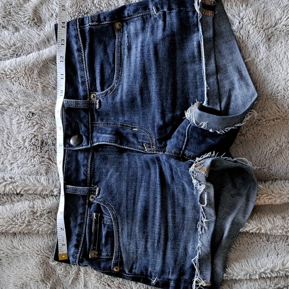 American Eagle Shorts - Size 0 - Picture 7 of 9